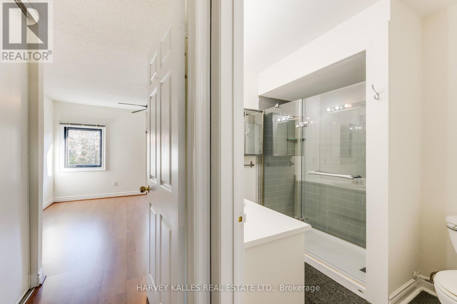 16 St. James Court, Toronto, Ontario  M4X 1X4 - Photo 21 - C14103140