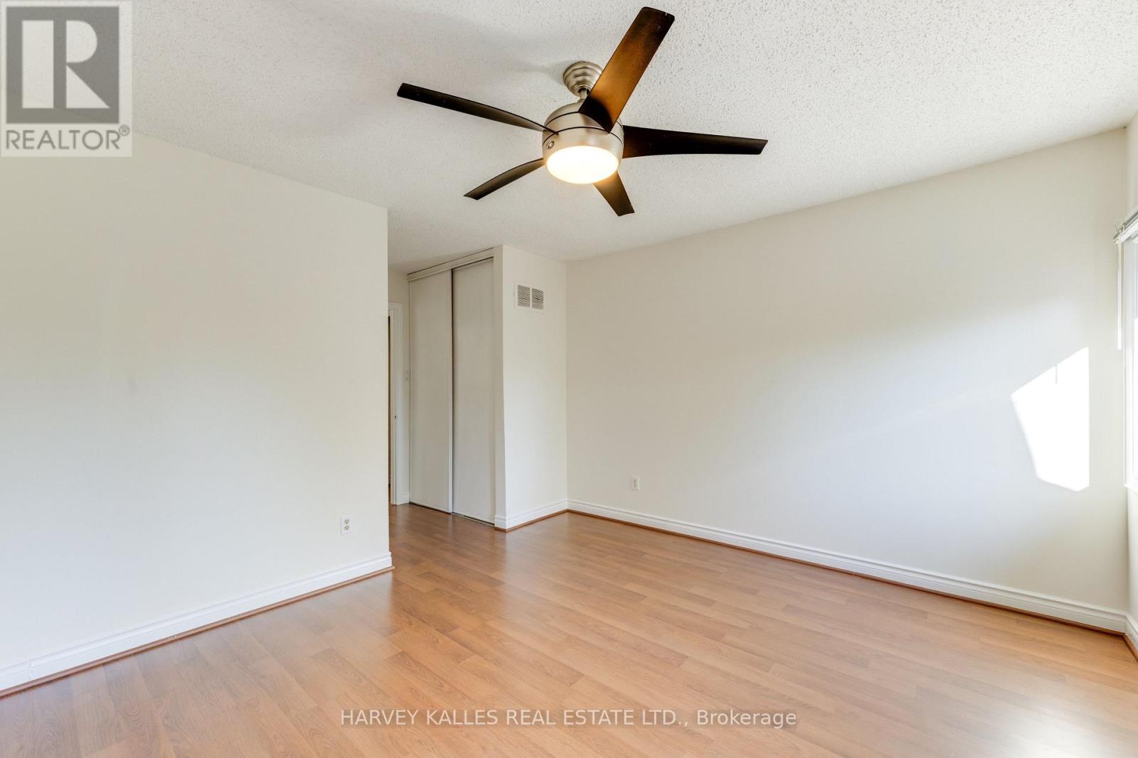 16 St. James Court, Toronto, Ontario  M4X 1X4 - Photo 23 - C14103140