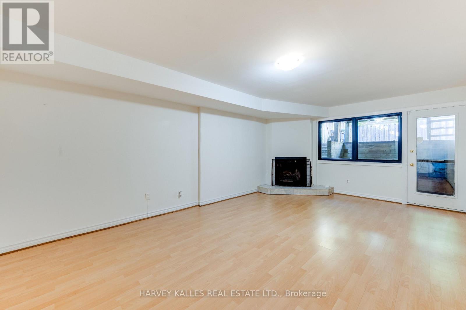 16 St. James Court, Toronto, Ontario  M4X 1X4 - Photo 29 - C14103140