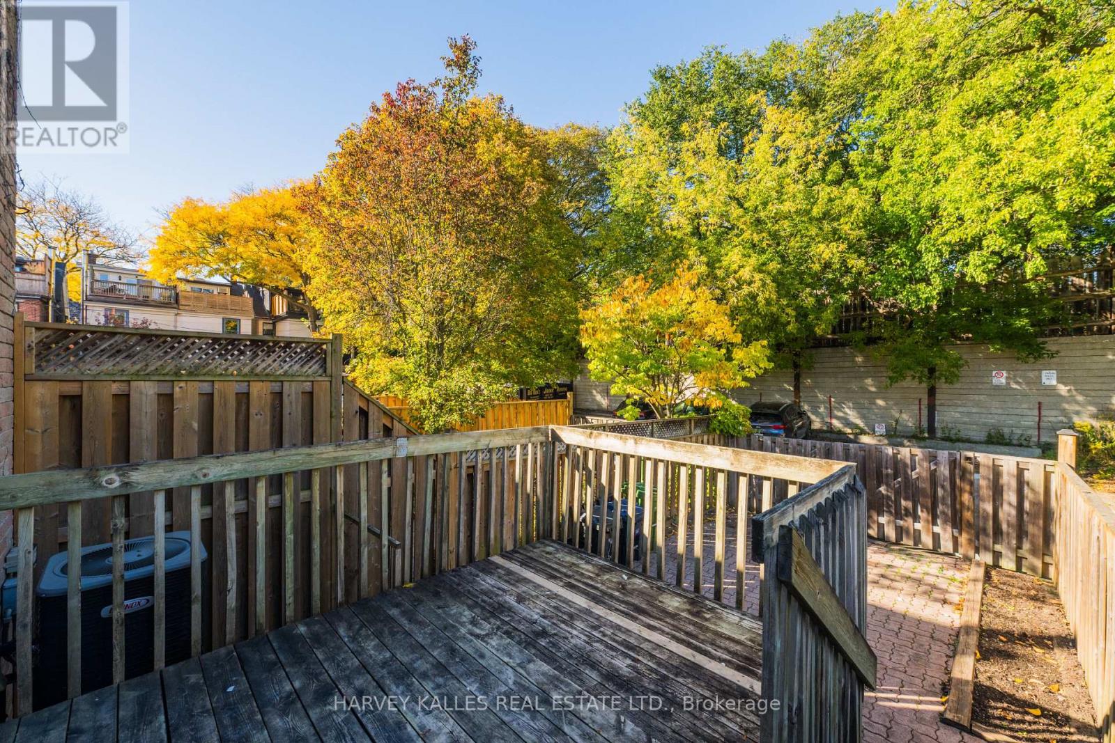 16 St. James Court, Toronto, Ontario  M4X 1X4 - Photo 35 - C14103140