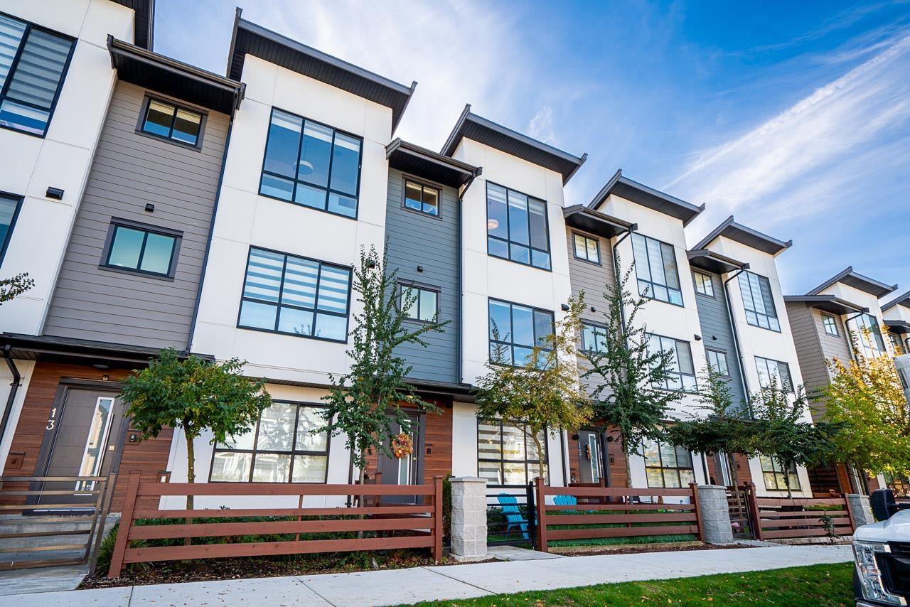 14 7177 194A STREET, surrey, British Columbia