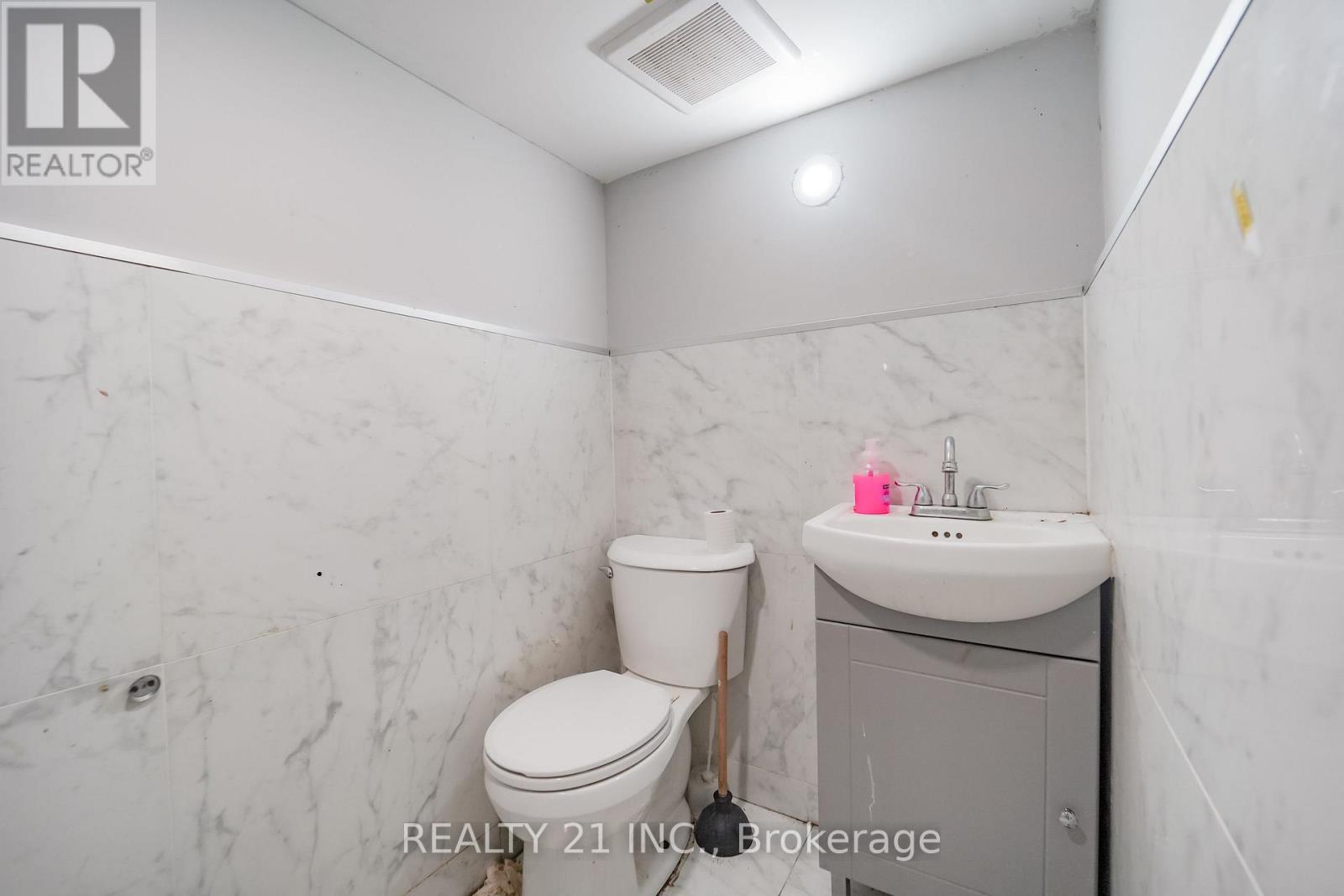 3468 Danforth Avenue, Toronto, Ontario  M1L 1E1 - Photo 23 - E14103058