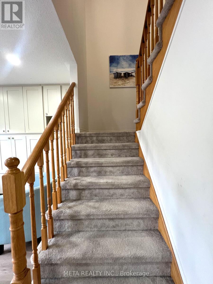 39 Bayside Gate, Whitby (Port Whitby), Ontario  L1N 9W5 - Photo 13 - E14103092