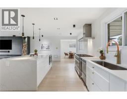 9 DONLEA Drive, Hamilton, Ontario