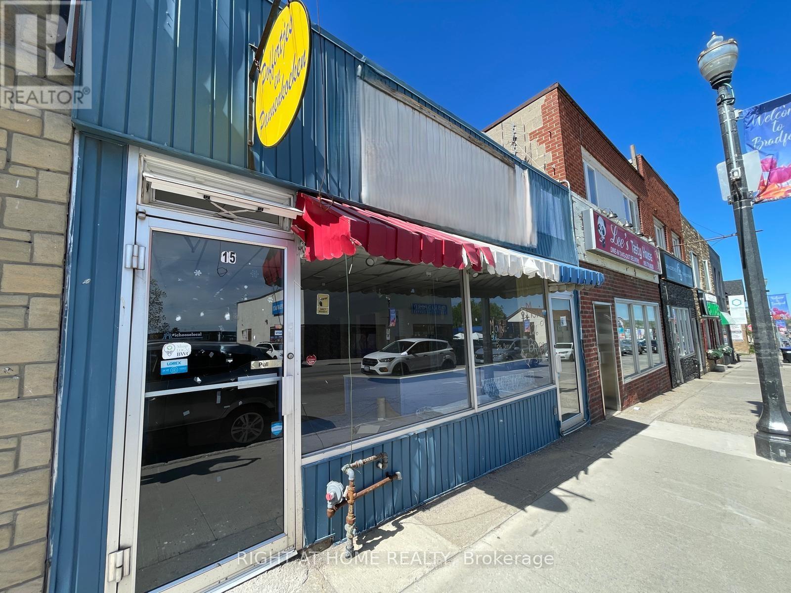 15 Holland Street E, Bradford West Gwillimbury (Bradford), Ontario L3Z 2B3 - Photo 2 - N14103060