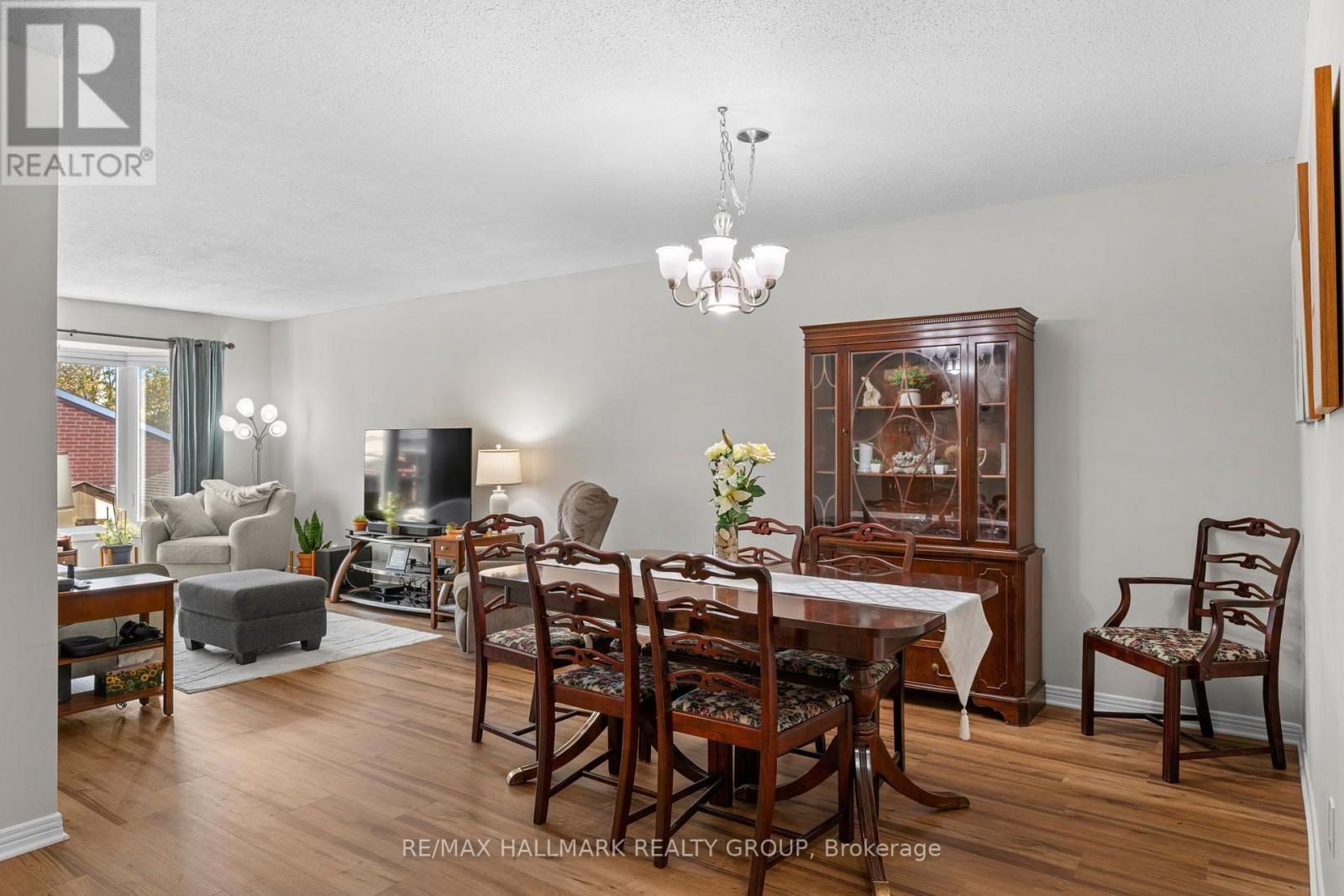 9 Fireside Crescent, Ottawa, Ontario  K1T 1Z3 - Photo 8 - X14103104