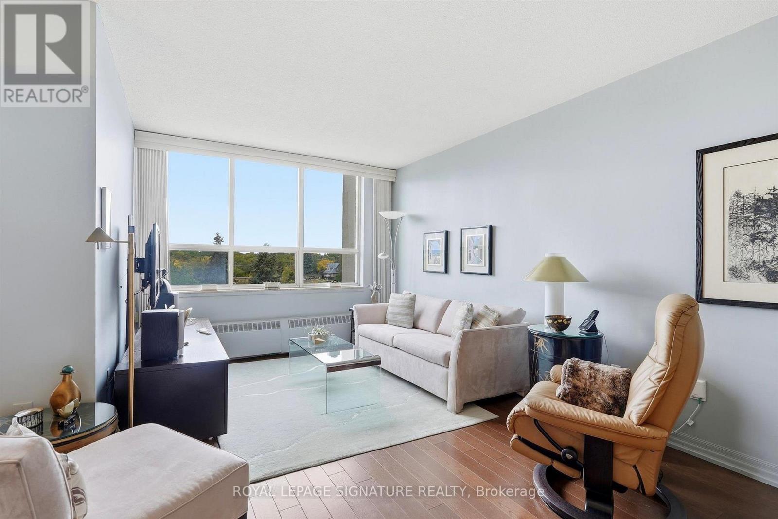 419 - 35 Ormskirk Avenue, Toronto, Ontario  M6S 1A8 - Photo 2 - W14103112