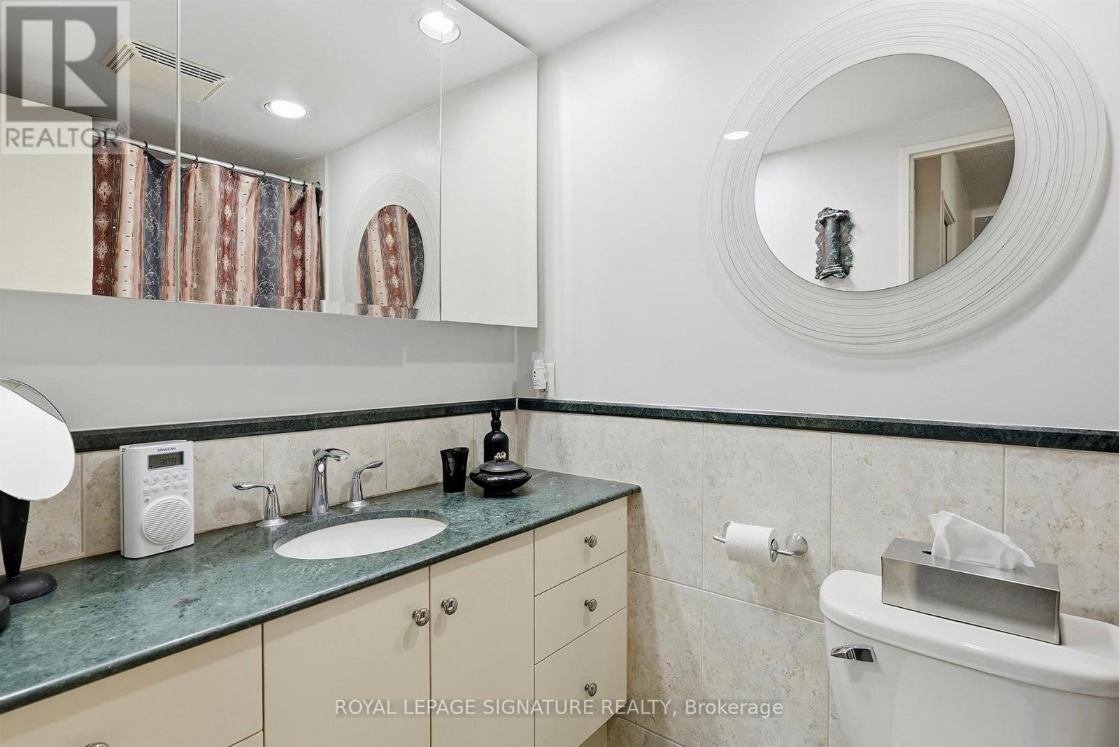 419 - 35 Ormskirk Avenue, Toronto, Ontario  M6S 1A8 - Photo 27 - W14103112