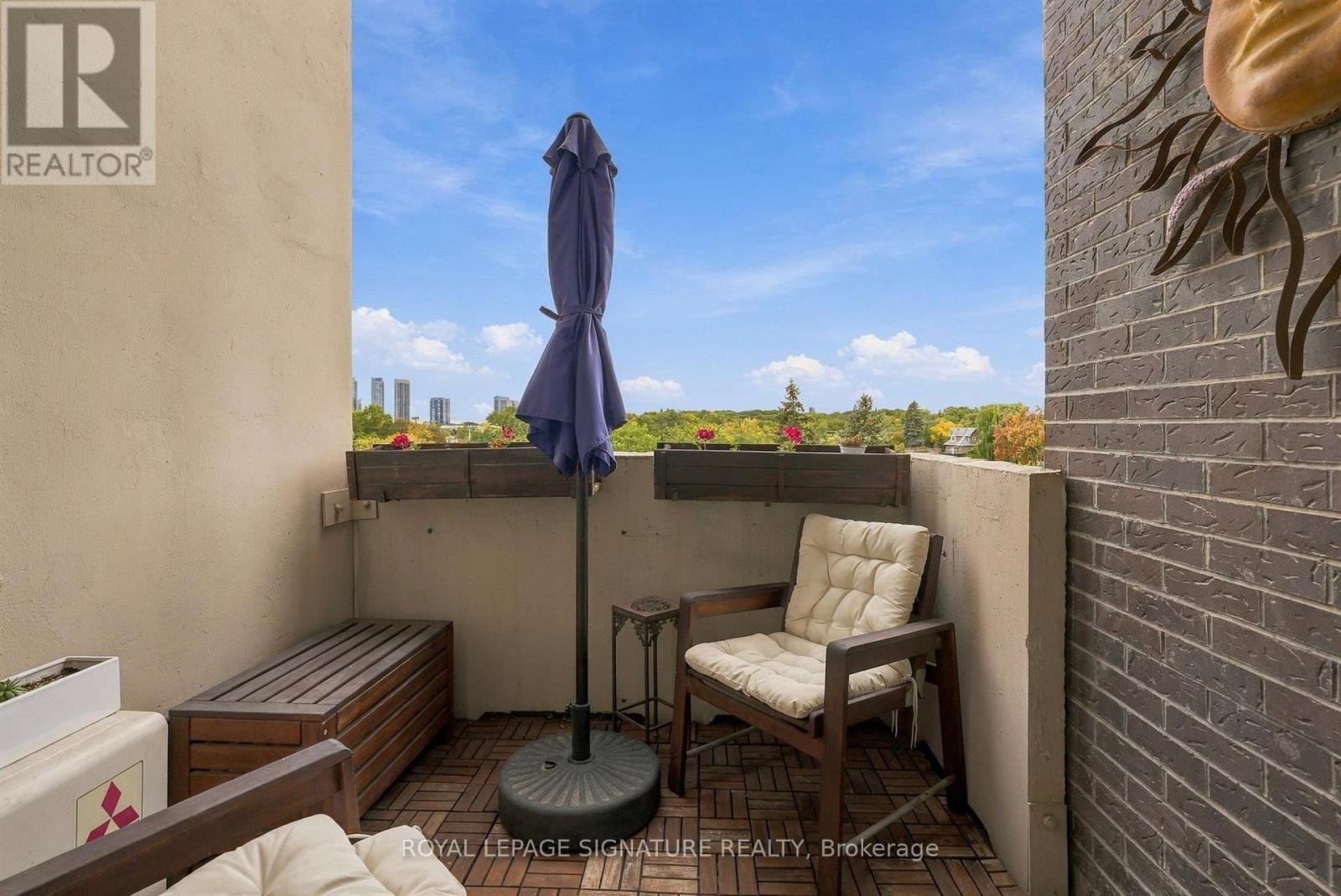 419 - 35 Ormskirk Avenue, Toronto, Ontario  M6S 1A8 - Photo 32 - W14103112