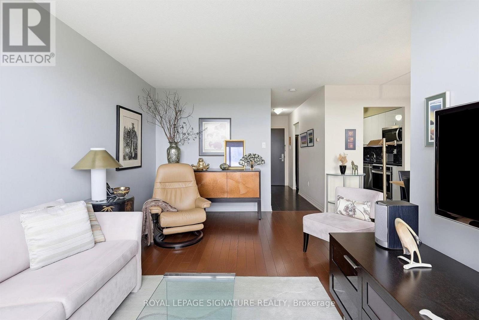 419 - 35 Ormskirk Avenue, Toronto, Ontario  M6S 1A8 - Photo 5 - W14103112