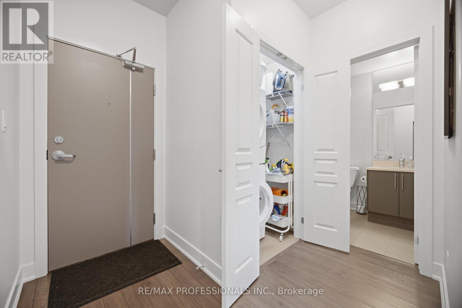 323 - 128 Garden Drive, Oakville, Ontario  L6K 2W5 - Photo 32 - W14103122