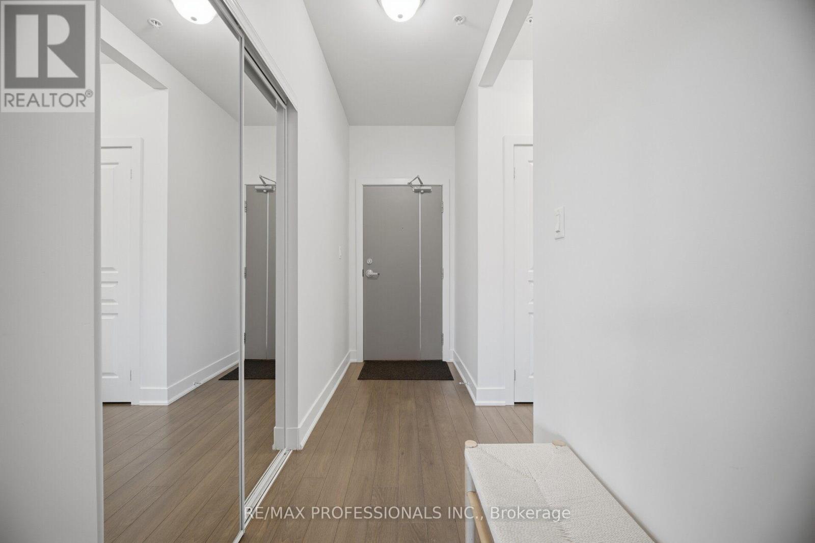 323 - 128 Garden Drive, Oakville, Ontario  L6K 2W5 - Photo 7 - W14103122
