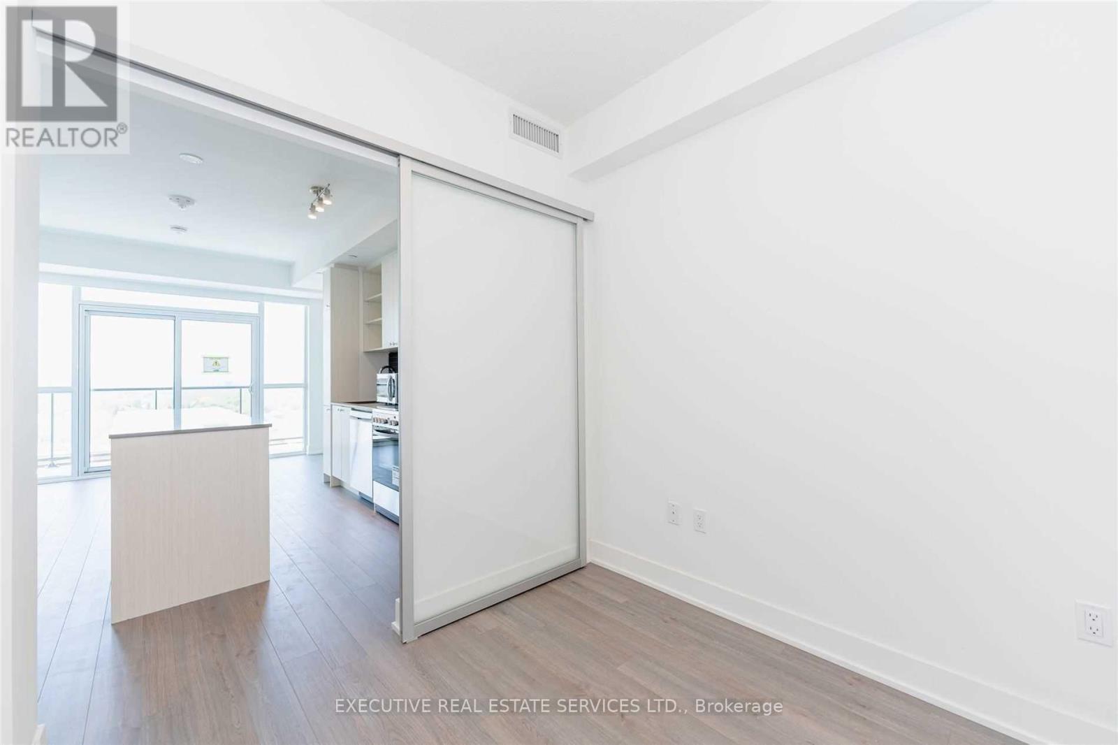 802 - 50 George Butchart Drive, Toronto, Ontario  M3K 0C9 - Photo 22 - W14103124