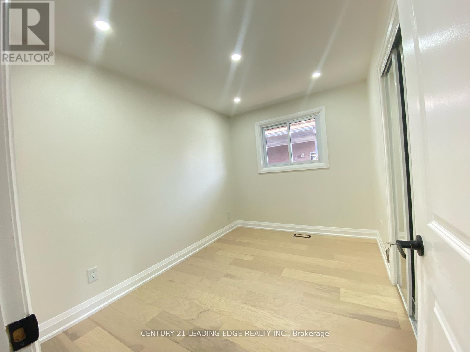 Upper - 66 Beech Avenue, Cambridge, Ontario  N3C 1X5 - Photo 6 - X14103106