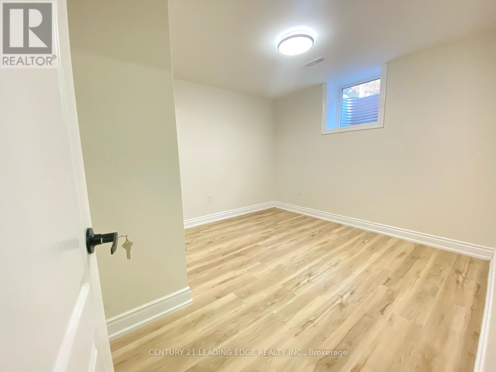 Lower - 66 Beech Avenue, Cambridge, Ontario  N3C 1X5 - Photo 8 - X14103110