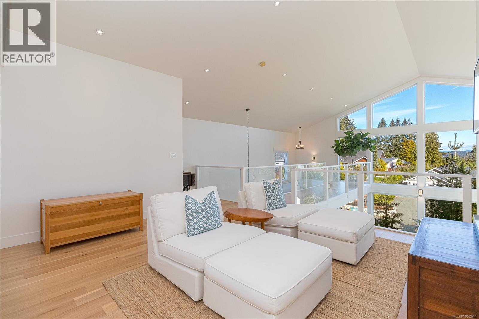 672 Mill Bay Pl