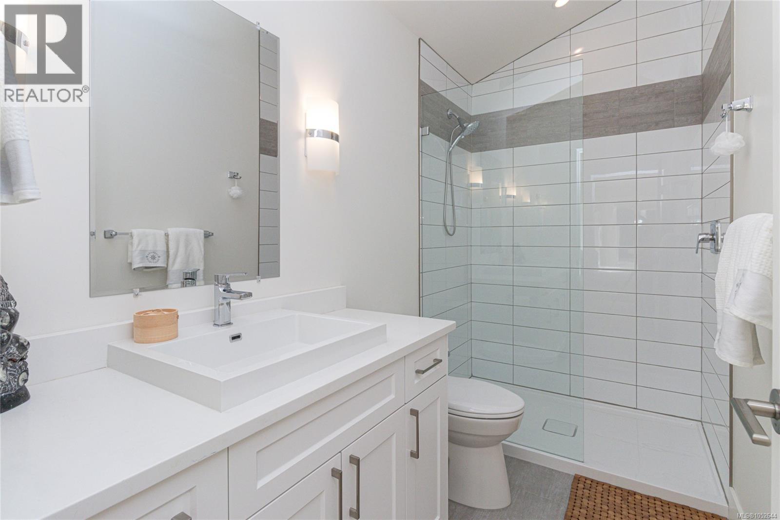 672 Mill Bay Pl
