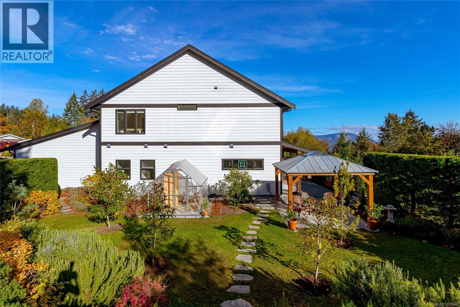 672 Mill Bay Pl