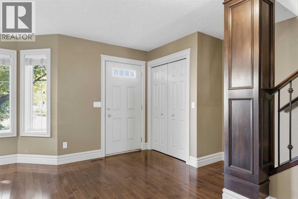723 23 Avenue NW, Calgary, Alberta  T2M 1T1 - Photo 2 - A2343639