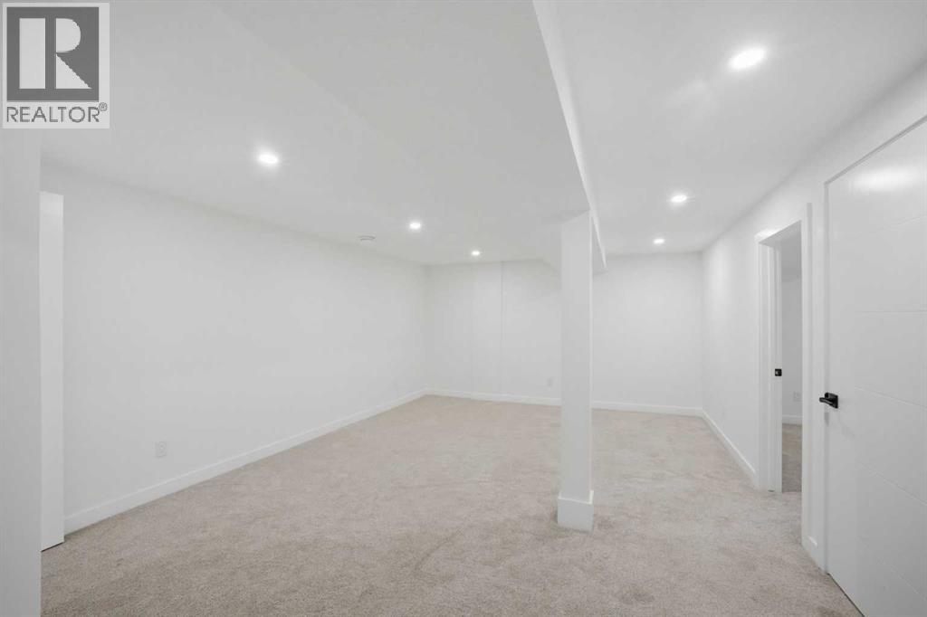 460 Queensland Place SE, Calgary, Alberta  T2J 5C9 - Photo 38 - A2350843
