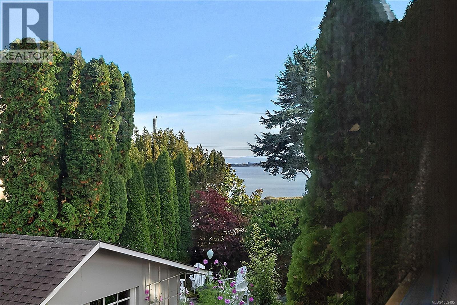 453 Monterey Ave