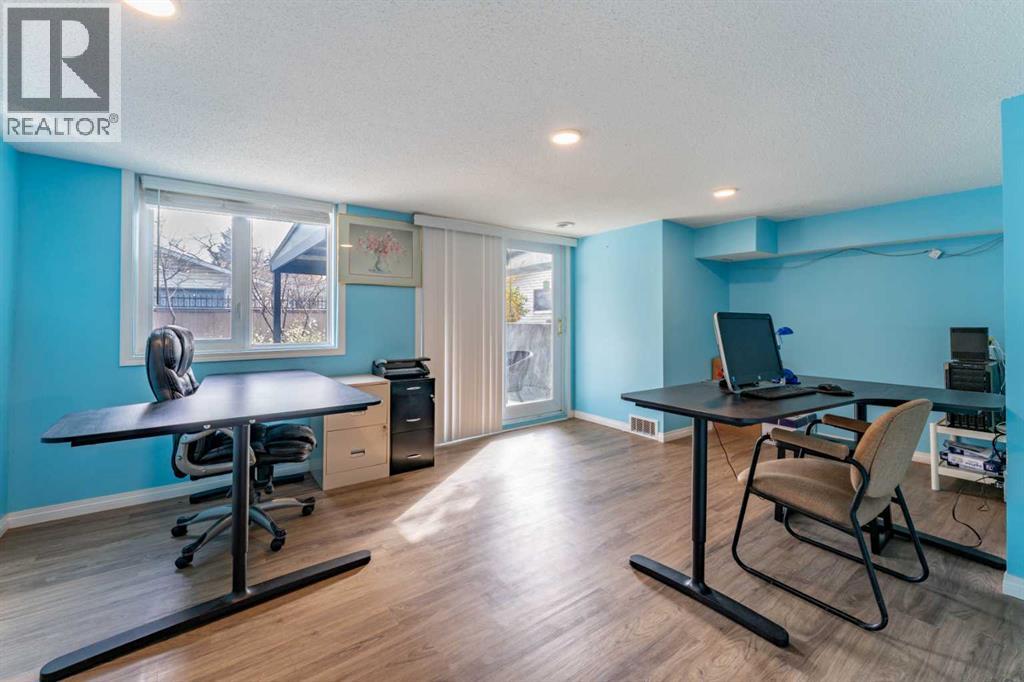 2018 Cottonwood Crescent SE, Calgary, Alberta  T2B 1T1 - Photo 18 - A2353509
