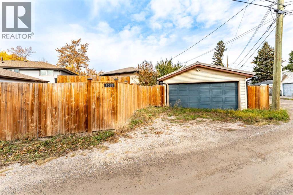 2018 Cottonwood Crescent SE, Calgary, Alberta  T2B 1T1 - Photo 31 - A2353509
