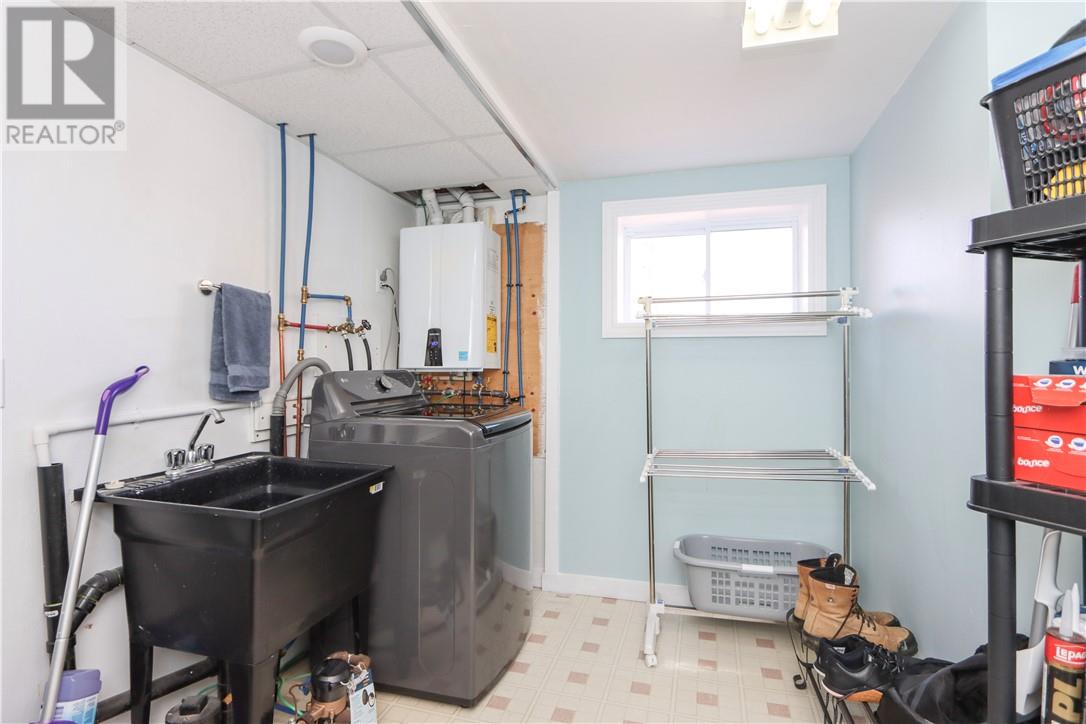 885 Adelaide Street, Sudbury, Ontario  P3E 4B7 - Photo 42 - 2131050