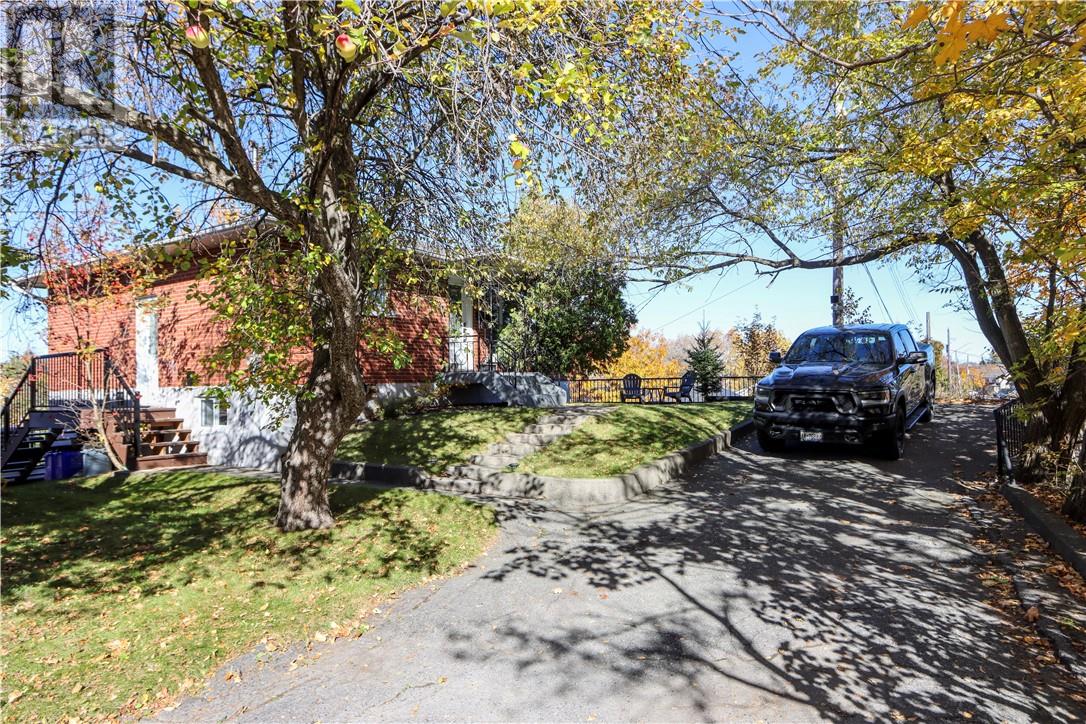 885 Adelaide Street, Sudbury, Ontario  P3E 4B7 - Photo 50 - 2131050