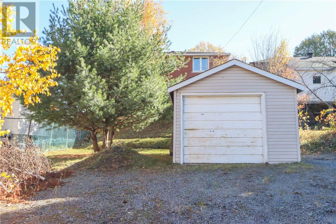885 Adelaide Street, Sudbury, Ontario  P3E 4B7 - Photo 49 - 2131050