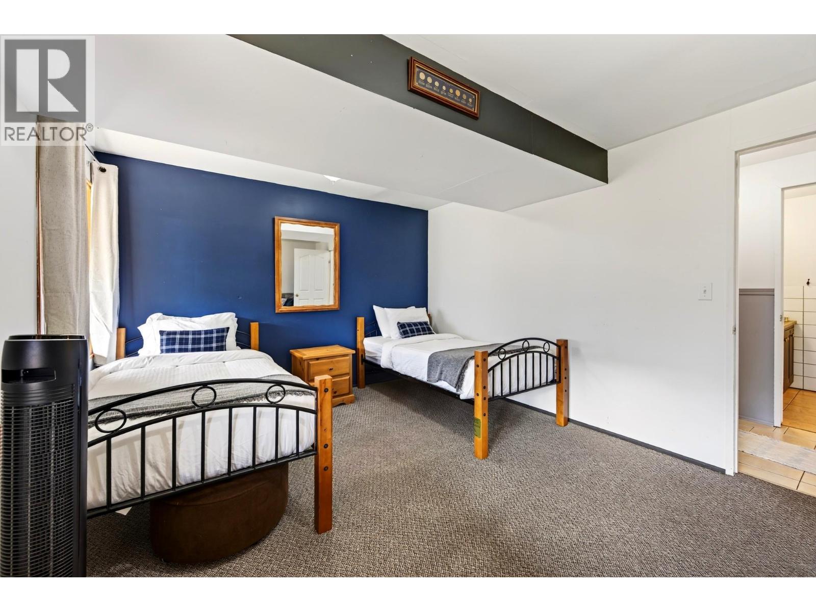 2405 95 Highway