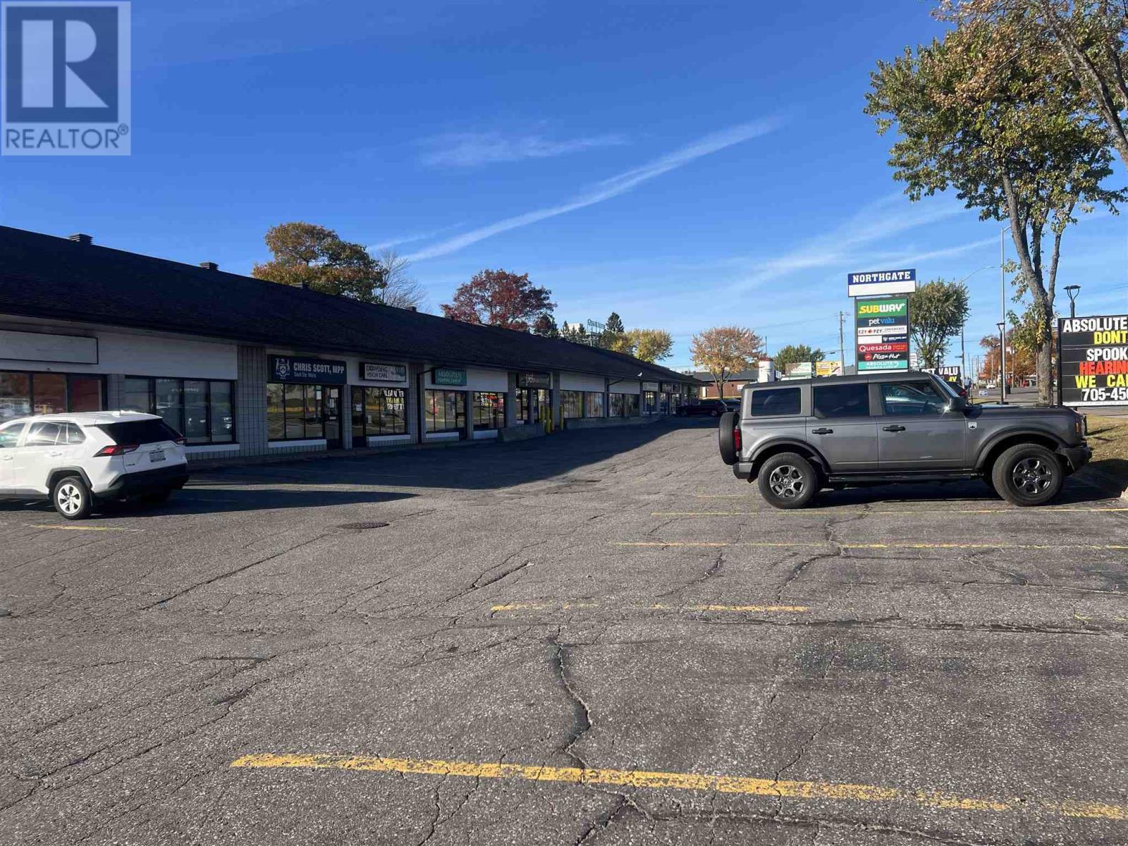 153 Great Northern Rd, Sault Ste. Marie, Ontario  P6B 4Y9 - Photo 3 - SM262950
