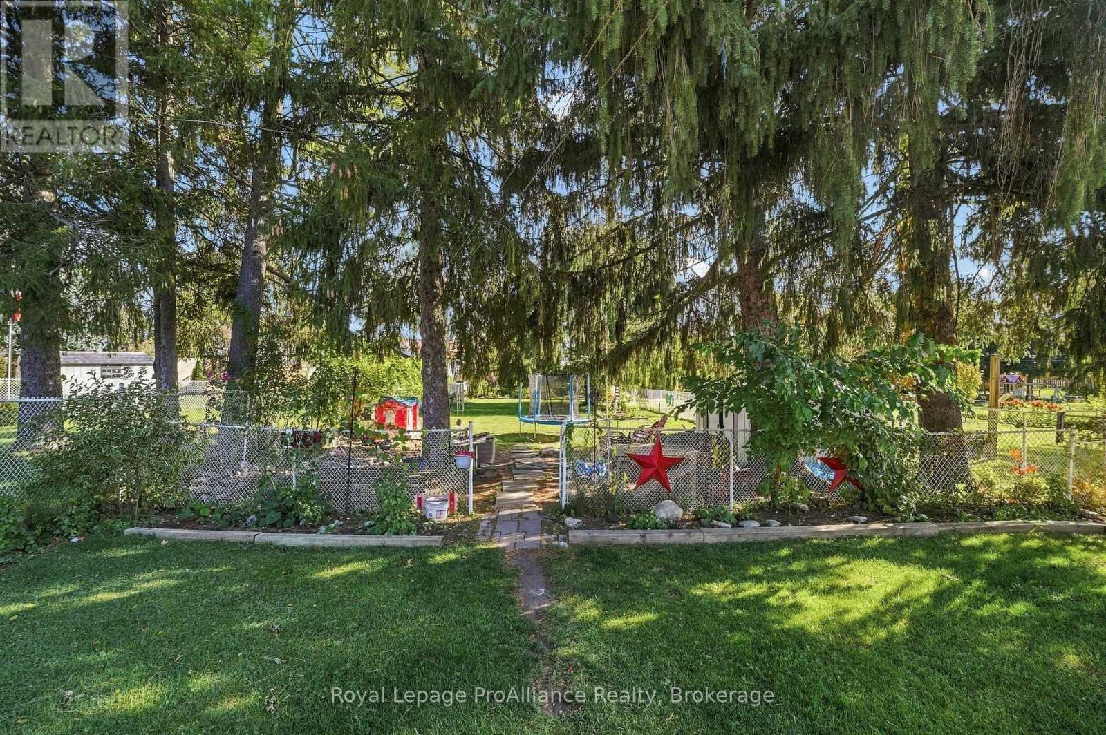 37 Reid Street, Quinte West, Ontario  K8V 5V8 - Photo 42 - X13881910