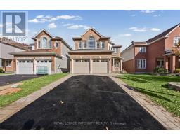 104 WHITESTONE DRIVE, Ottawa, Ontario