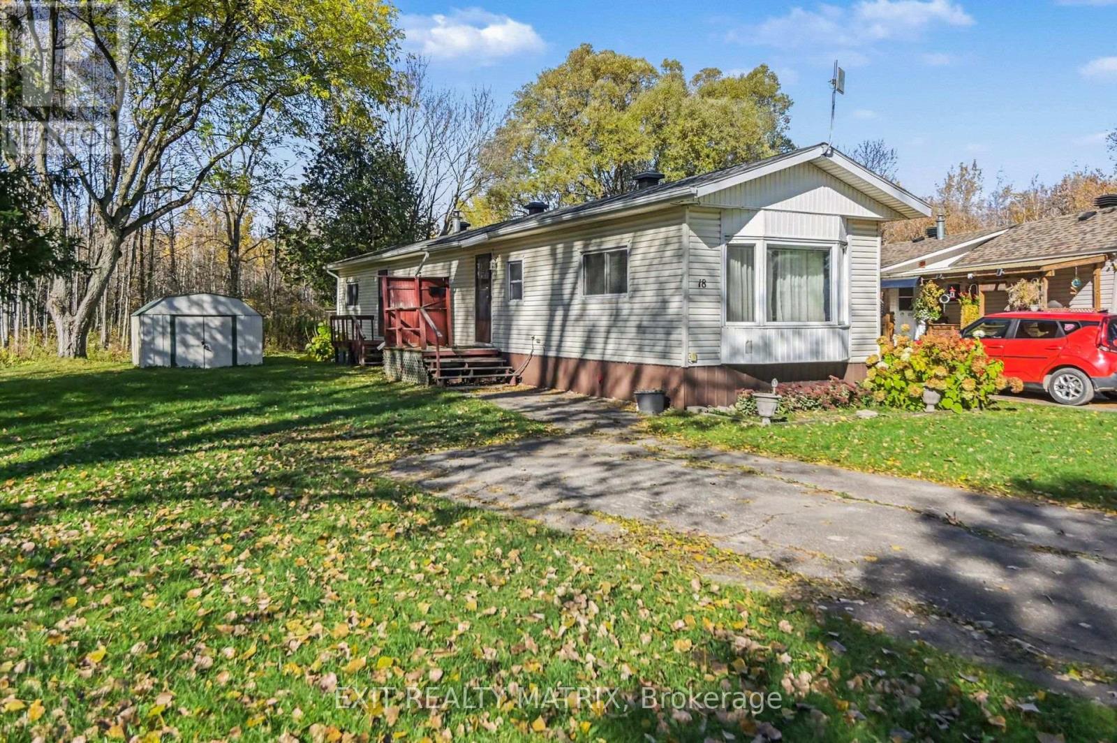 8891 LYNNWOOD PARK PRIVATE, ottawa, Ontario