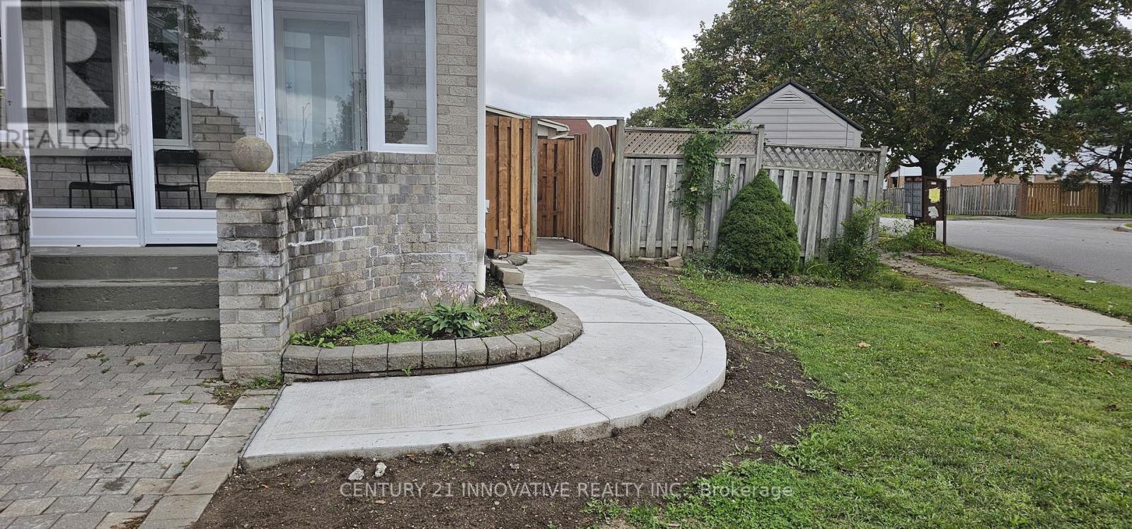 2 Blackburn Crescent, Ajax, Ontario L1S 5Z2 - Photo 3 - E13820280