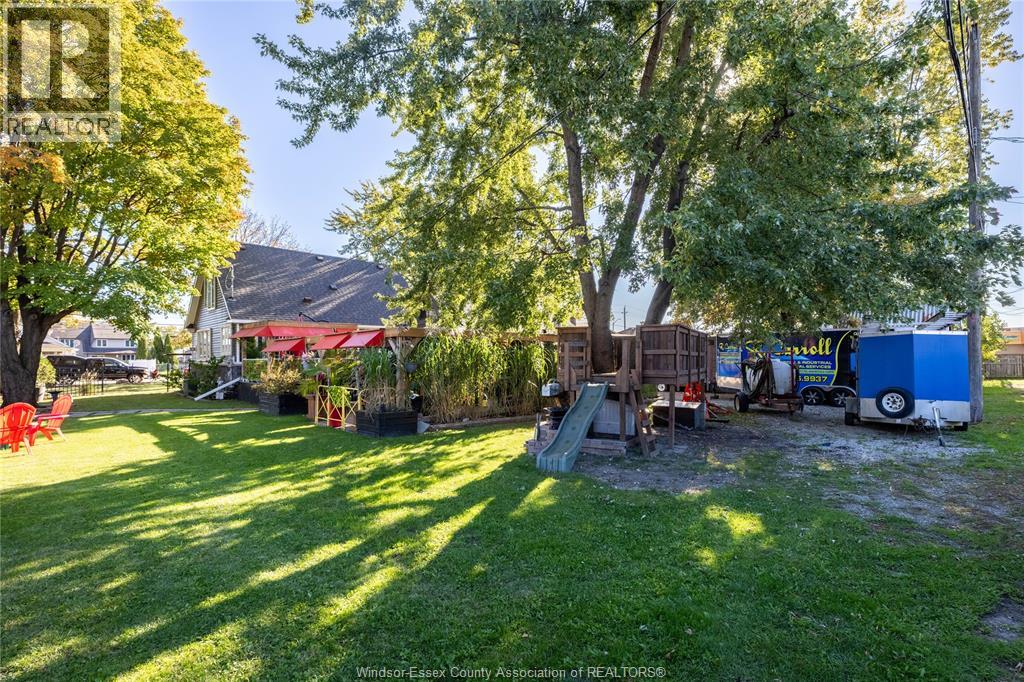 558 Edinborough Street, Windsor, Ontario  N8X 3C6 - Photo 9 - 26025822