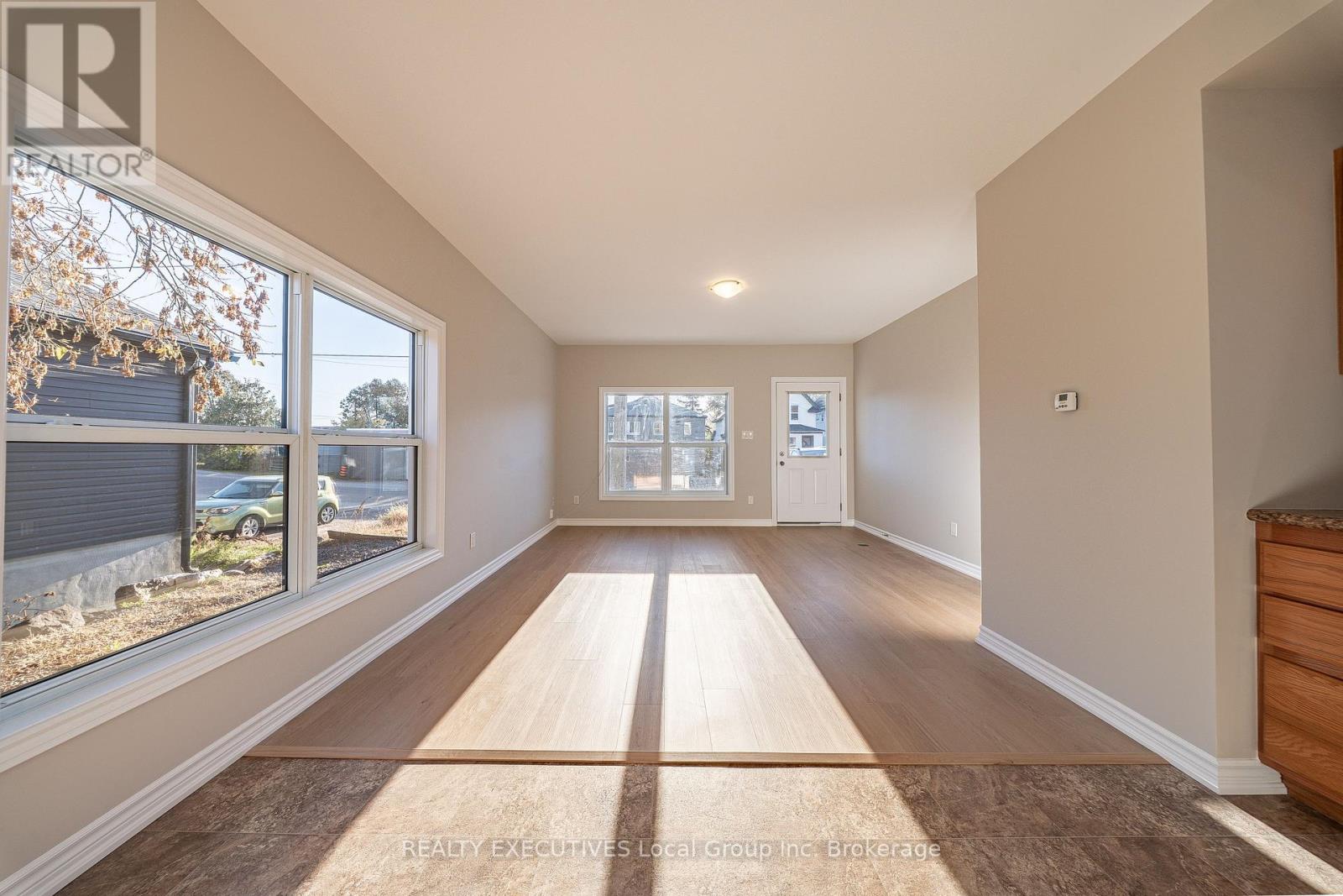 860 Worthington Street E, North Bay, Ontario  P1B 1J4 - Photo 15 - X14103222