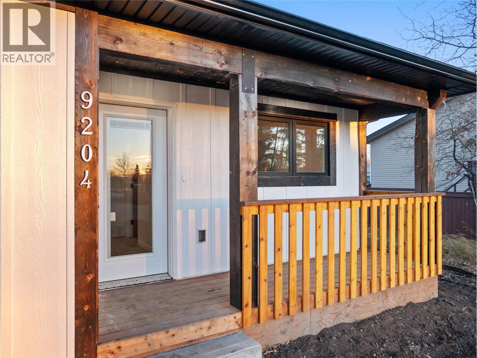 9204 8 Street, Dawson Creek, British Columbia