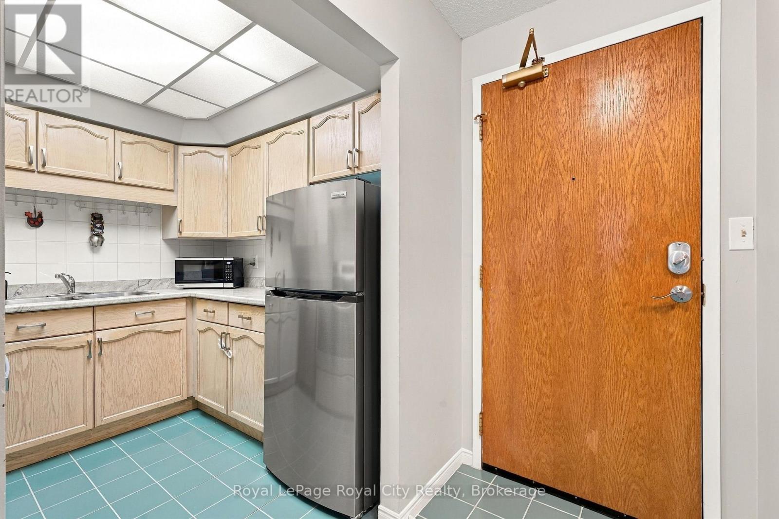 102 - 107 Bagot Street, Guelph (Junction/onward Willow), Ontario  N1H 8H5 - Photo 18 - X14103256