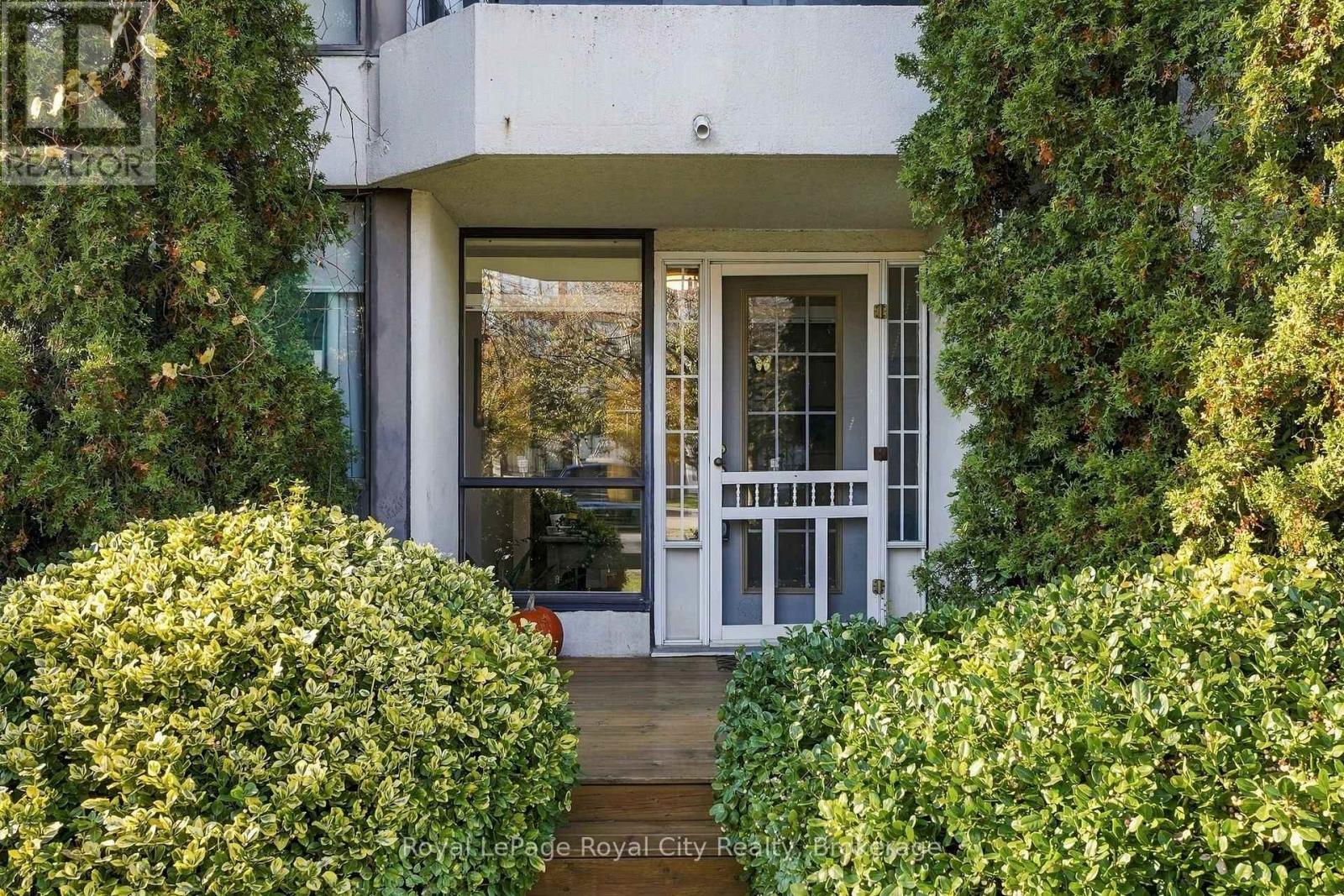 102 - 107 Bagot Street, Guelph (Junction/onward Willow), Ontario  N1H 8H5 - Photo 2 - X14103256