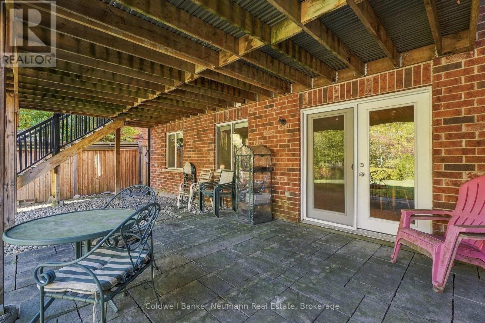 41 Creekside Drive, Guelph (Grange Road), Ontario  N1E 0C2 - Photo 40 - X14103336