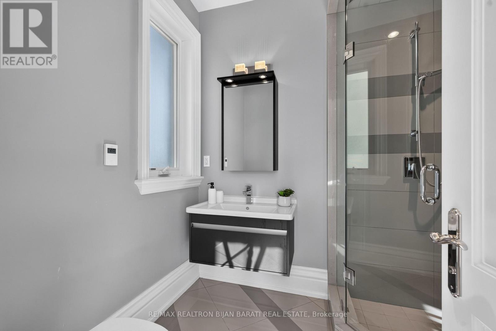 34 Flaremore Crescent, Toronto, Ontario  M2K 1V1 - Photo 34 - C14103180