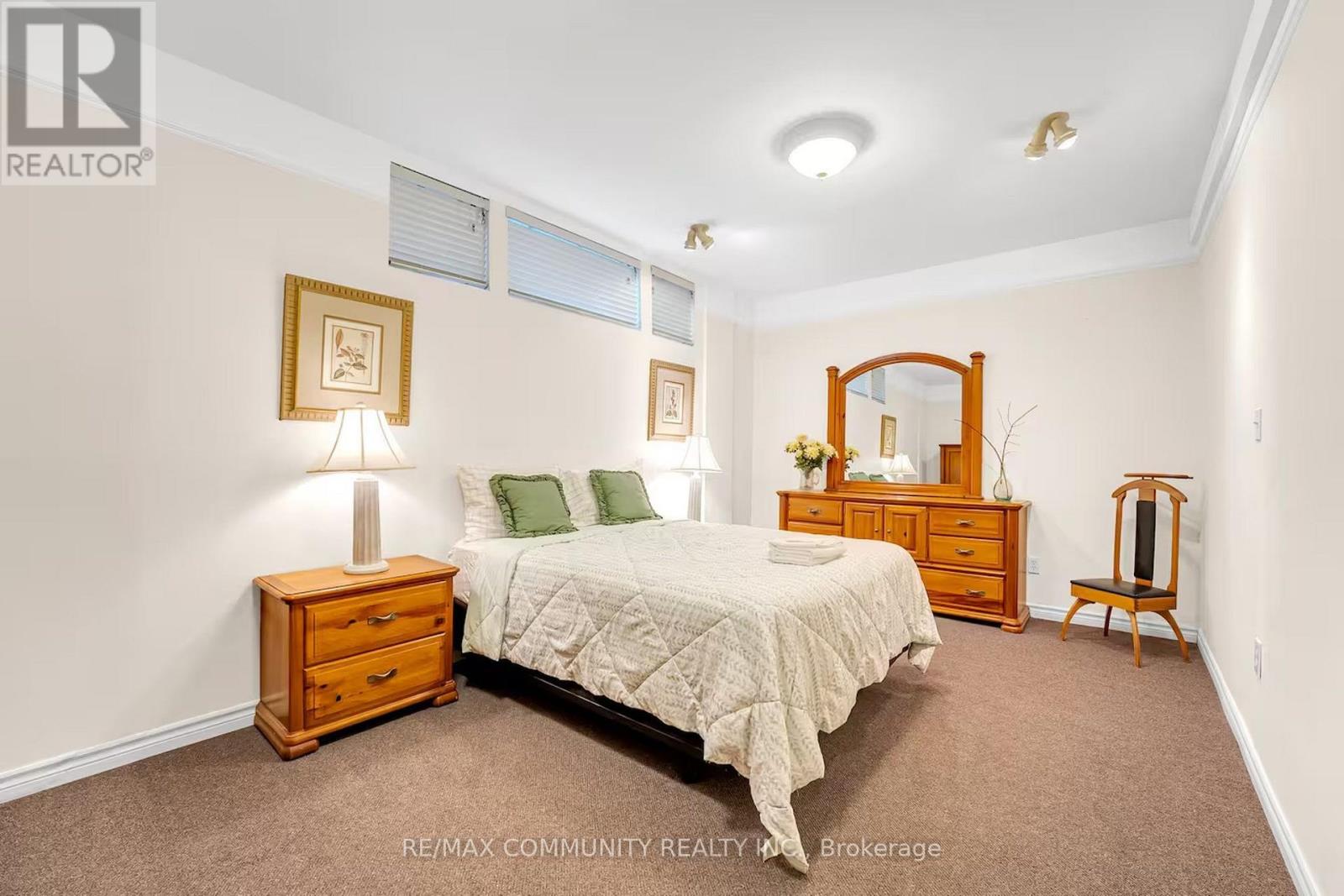 446 Ruth Avenue, Toronto, Ontario  M2M 2J3 - Photo 23 - C14103234