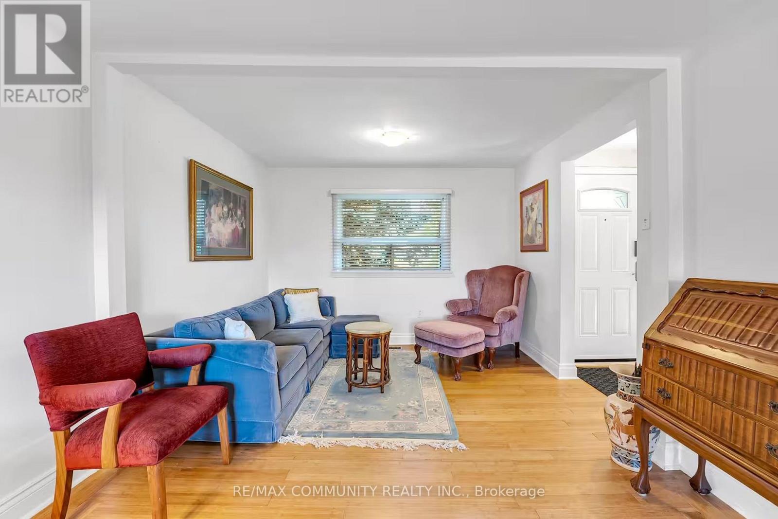 446 Ruth Avenue, Toronto, Ontario  M2M 2J3 - Photo 7 - C14103234