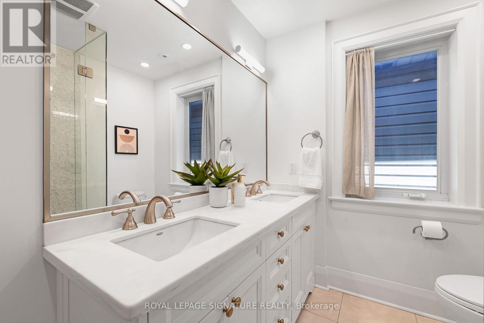 25 Cranbrooke Avenue, Toronto, Ontario  M5M 1M3 - Photo 22 - C14103332