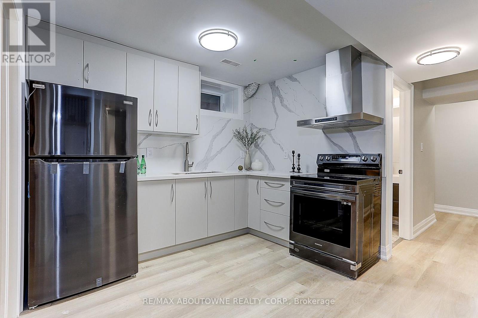 564 Dufferin Street, Toronto, Ontario  M6K 2A9 - Photo 45 - C14103342