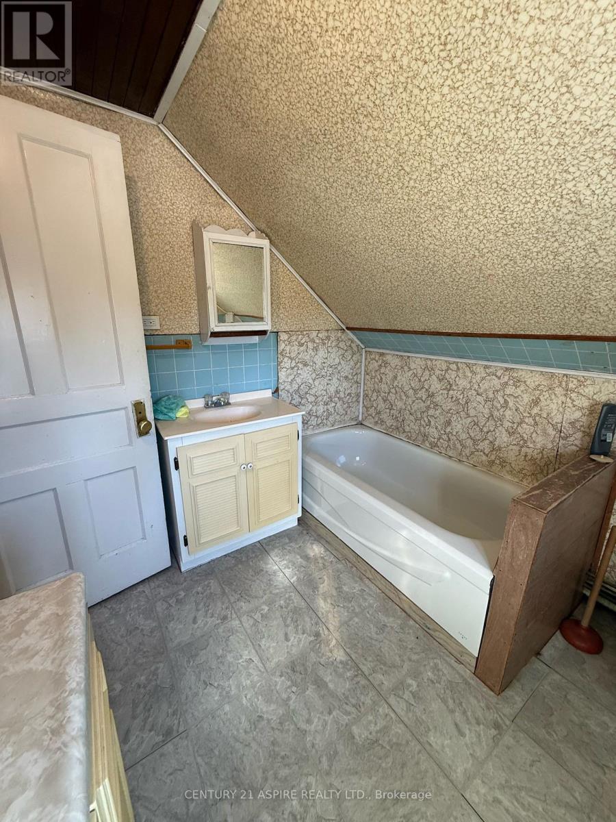 998 Bronx Street, Pembroke, Ontario  K8A 6G3 - Photo 36 - X14103298