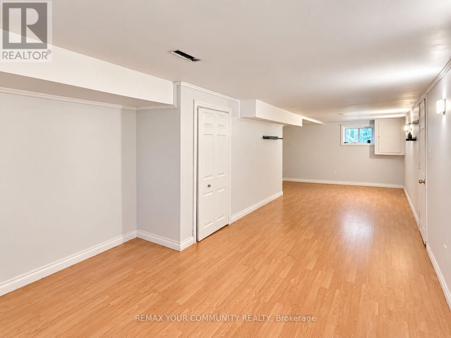 8 Hillside Avenue, Vaughan, Ontario  L4K 1X1 - Photo 12 - N14103238