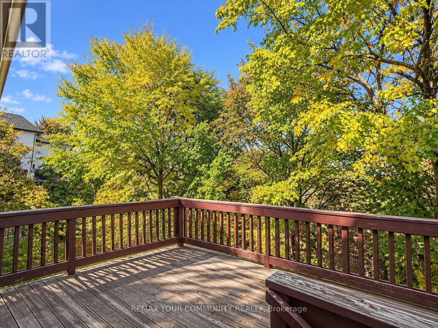 8 Hillside Avenue, Vaughan, Ontario  L4K 1X1 - Photo 6 - N14103238